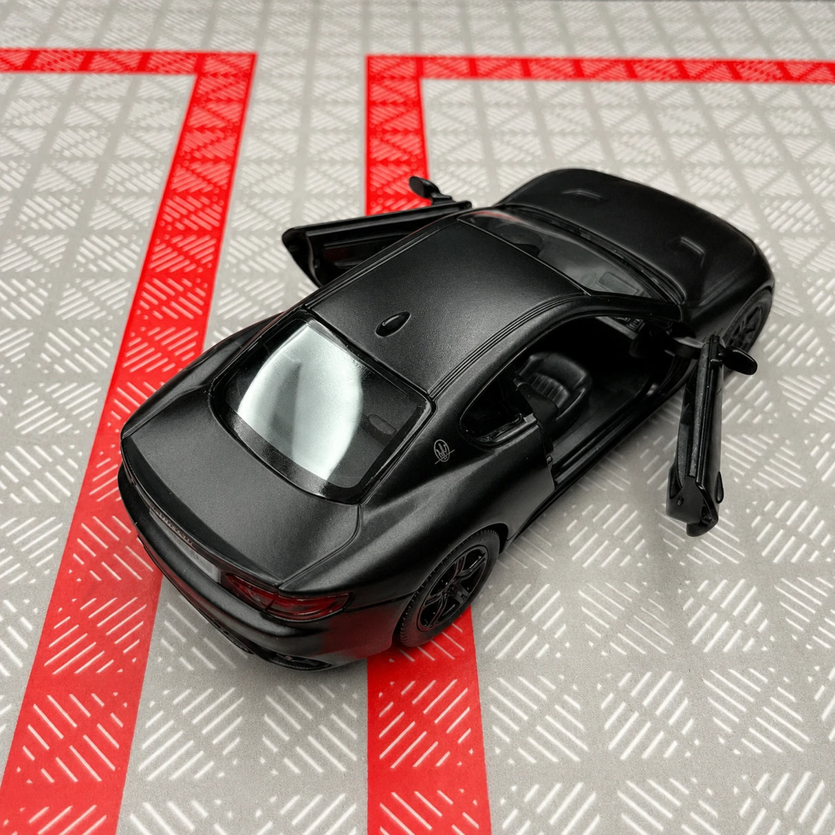 Maserati 2008 GranTurismo 무광 블랙 1:36 – 다이캐스트 디스플레이 모델 다이캐스트