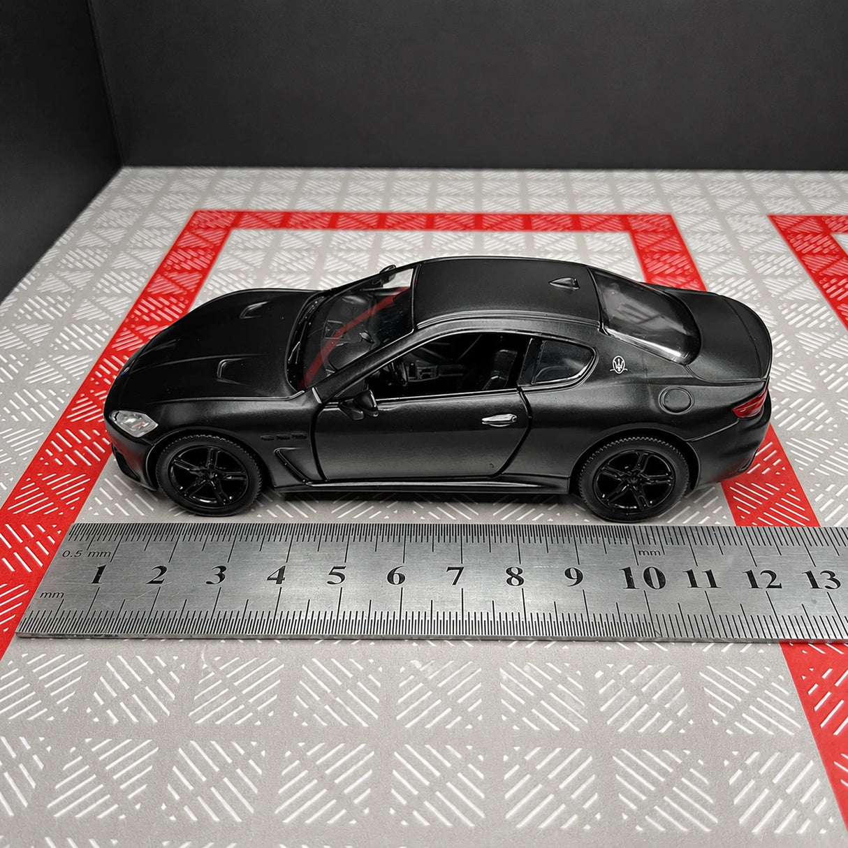 Maserati 2008 GranTurismo 무광 블랙 1:36 – 다이캐스트 디스플레이 모델 다이캐스트