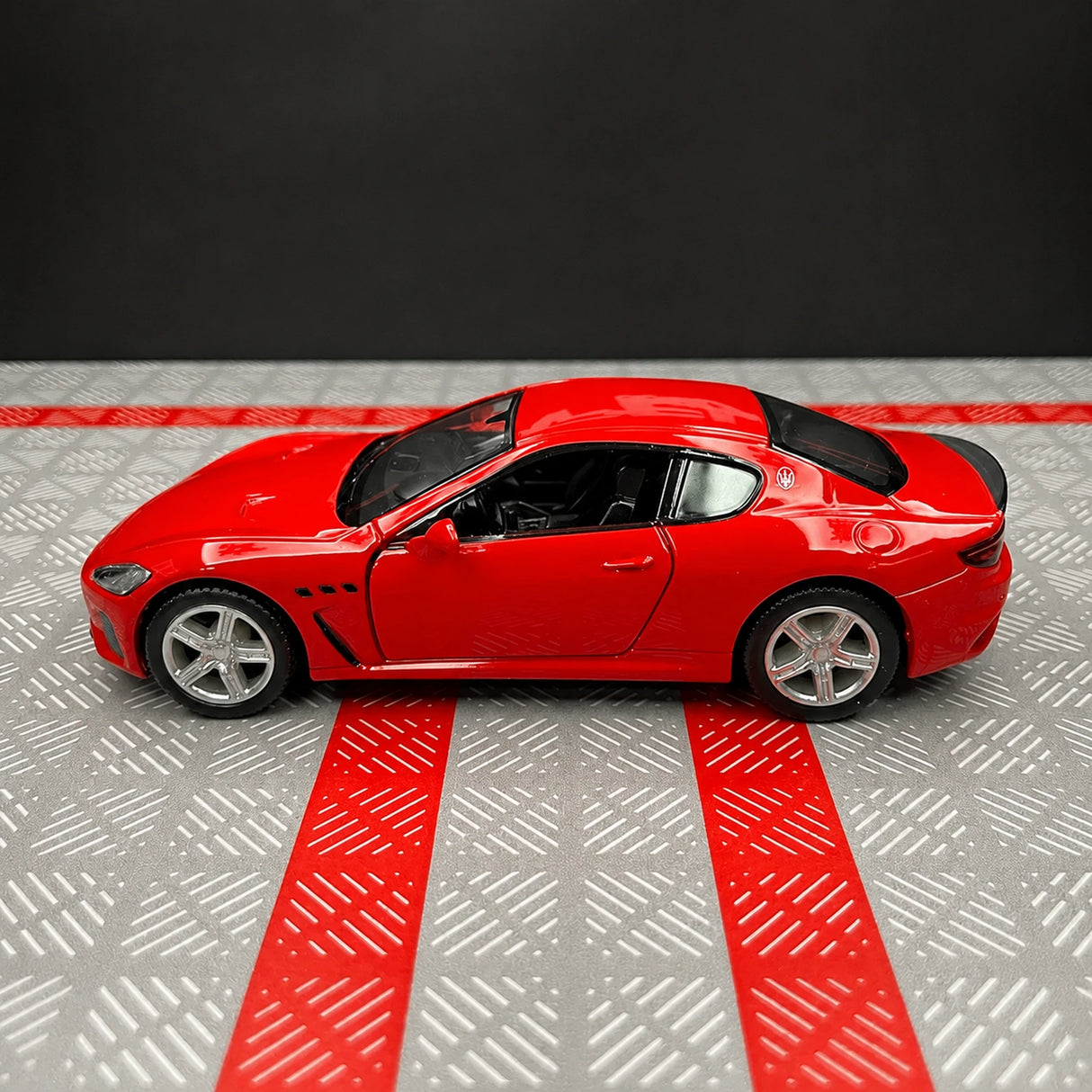 Maserati 2008 GranTurismo 레드 1:36 – 다이캐스트 디스플레이 모델 다이캐스트