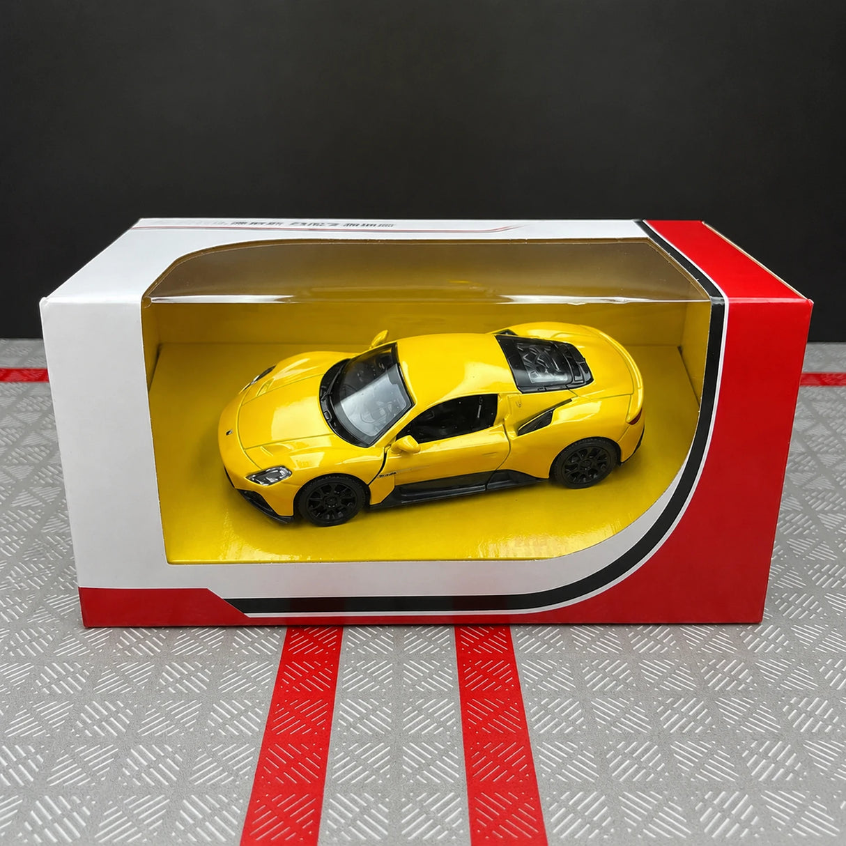 Maserati 2020 MC20 옐로우 1:36 – 다이캐스트 디스플레이 모델 다이캐스트