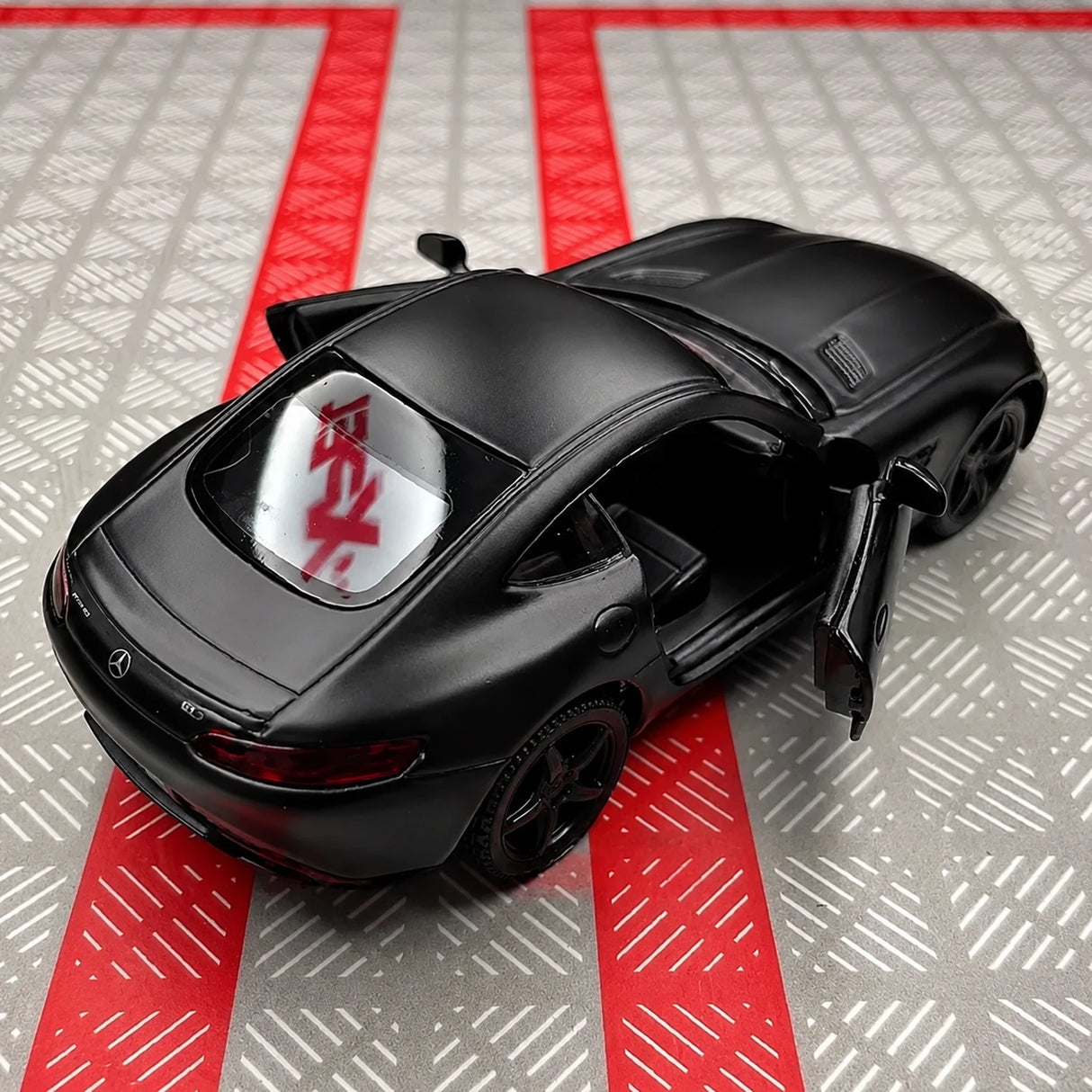 Mercedes-AMG 2020 GTS Black 1:36 – Diecast Display Model Die-Cast