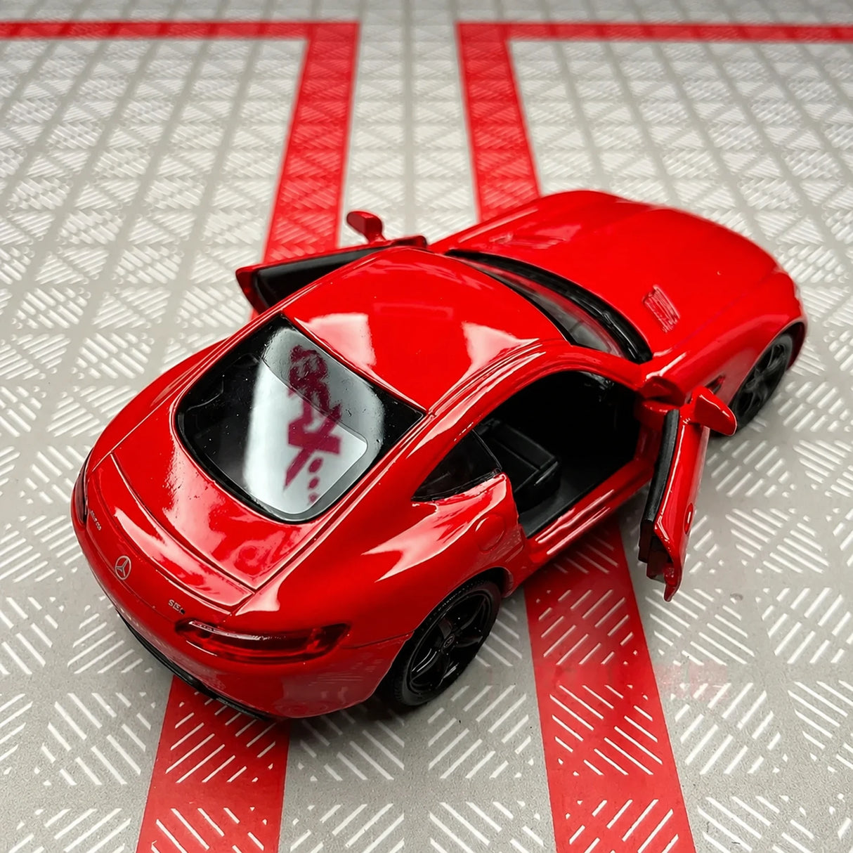 Mercedes-AMG 2020 GTS أحمر 1:36 – نموذج عرض معدني مصبوب