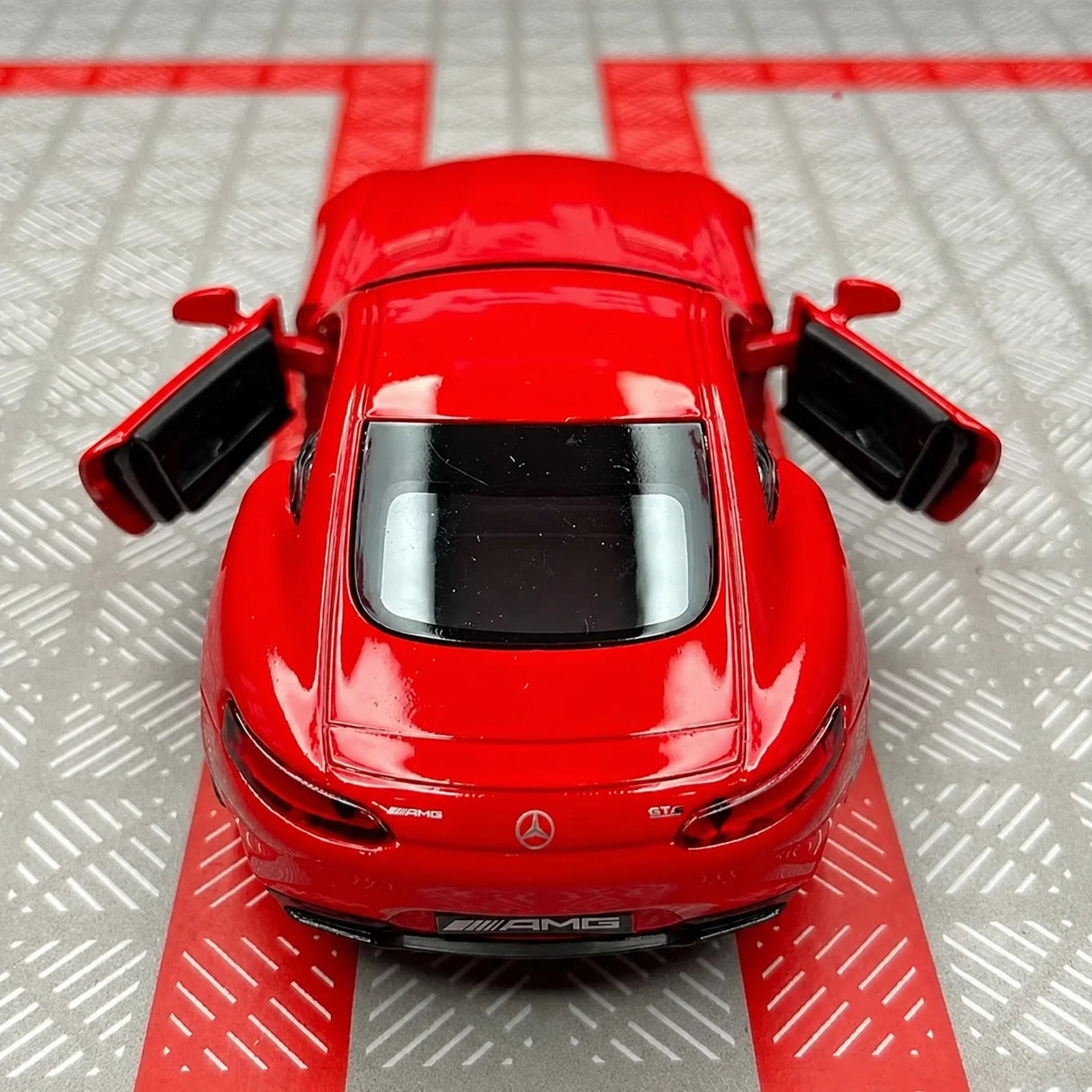 Mercedes-AMG 2020 GTS أحمر 1:36 – نموذج عرض معدني مصبوب