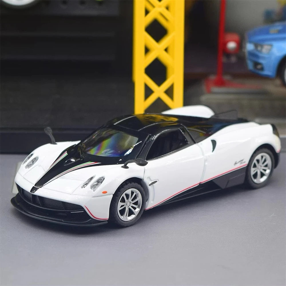 Pagani 2012 Huayra White 1:36 – Diecast Display Model Die-Cast