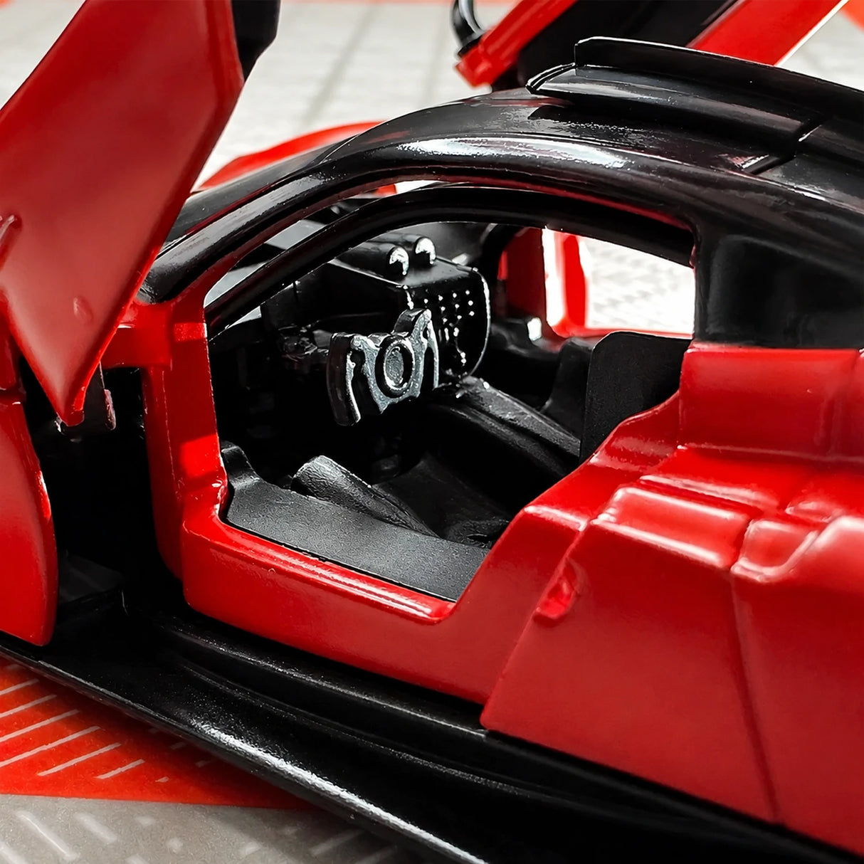 Pagani 2021 Huayra R Red 1:36 – Diecast Display Model Die-Cast