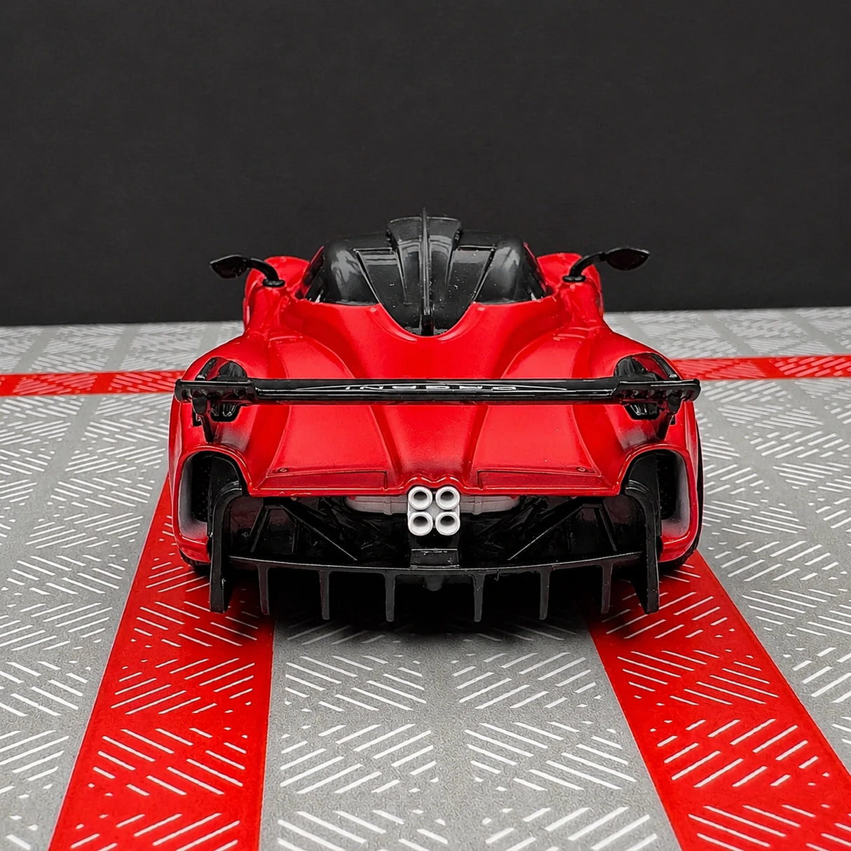 Pagani 2021 Huayra R Red 1:36 – Diecast Display Model Die-Cast
