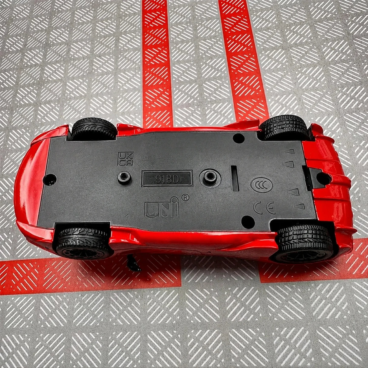 Pagani 2023 Utopia Red 1:36 – Diecast Display Model Die-Cast