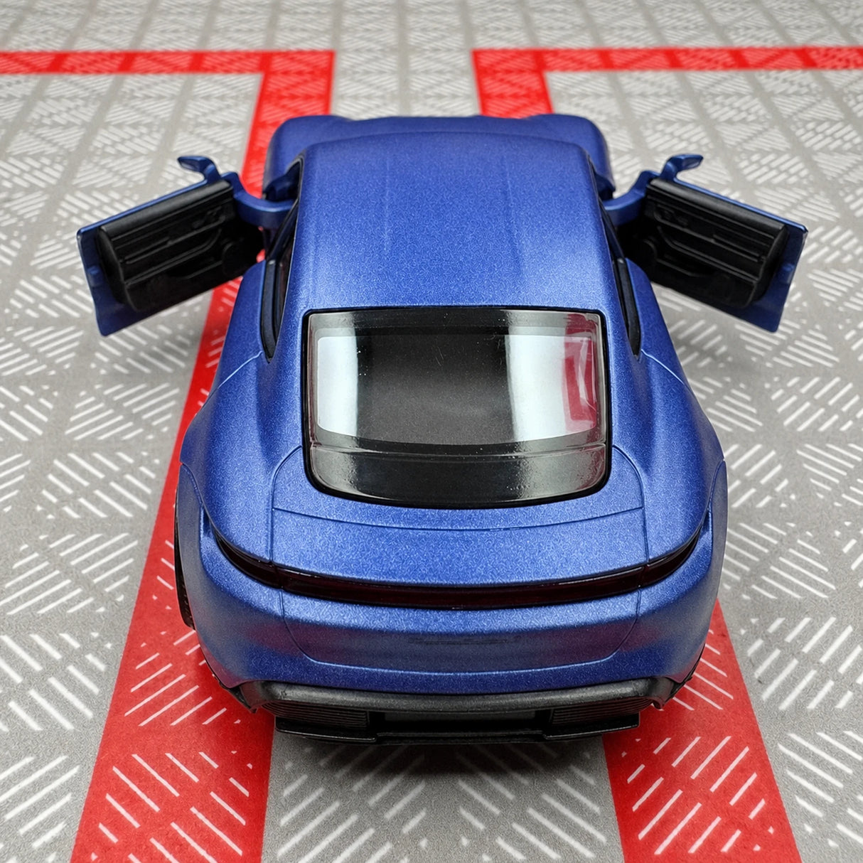 Porsche 2019 테이칸 무광 블루 1:36 – 다이캐스트 디스플레이 모델 다이캐스트