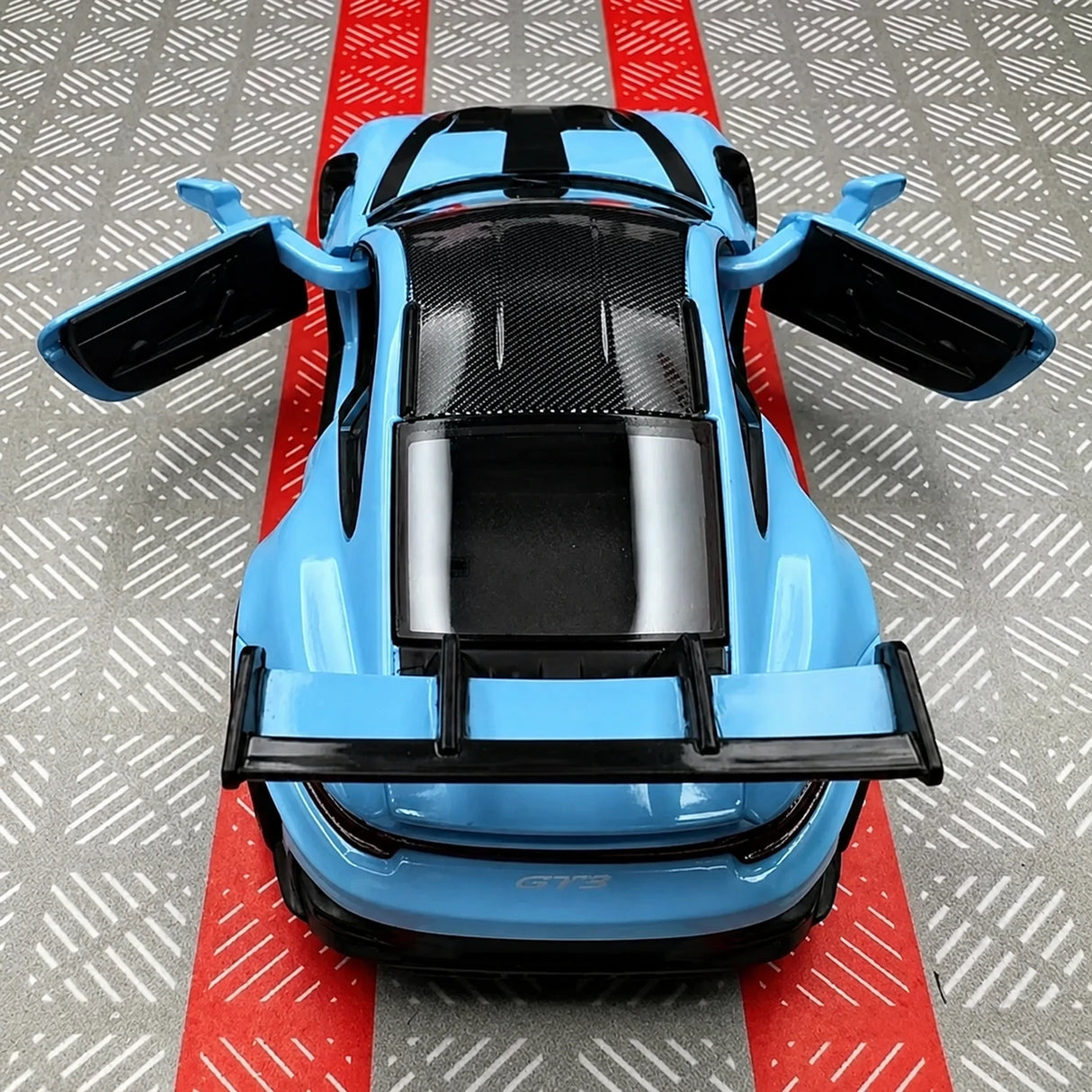 Porsche 2023 911 992 GT3 RS Blue 1:36 – Model wyświetlacza odlewany z odlewu