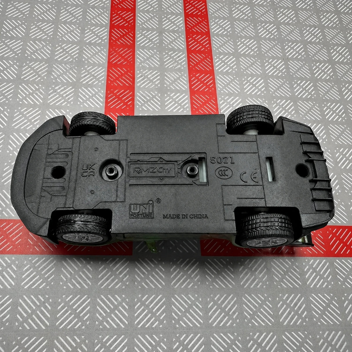 Porsche 2023 911 992 GT3 RS Zielony 1:36 – Model wyświetlacza odlewany z odlewu