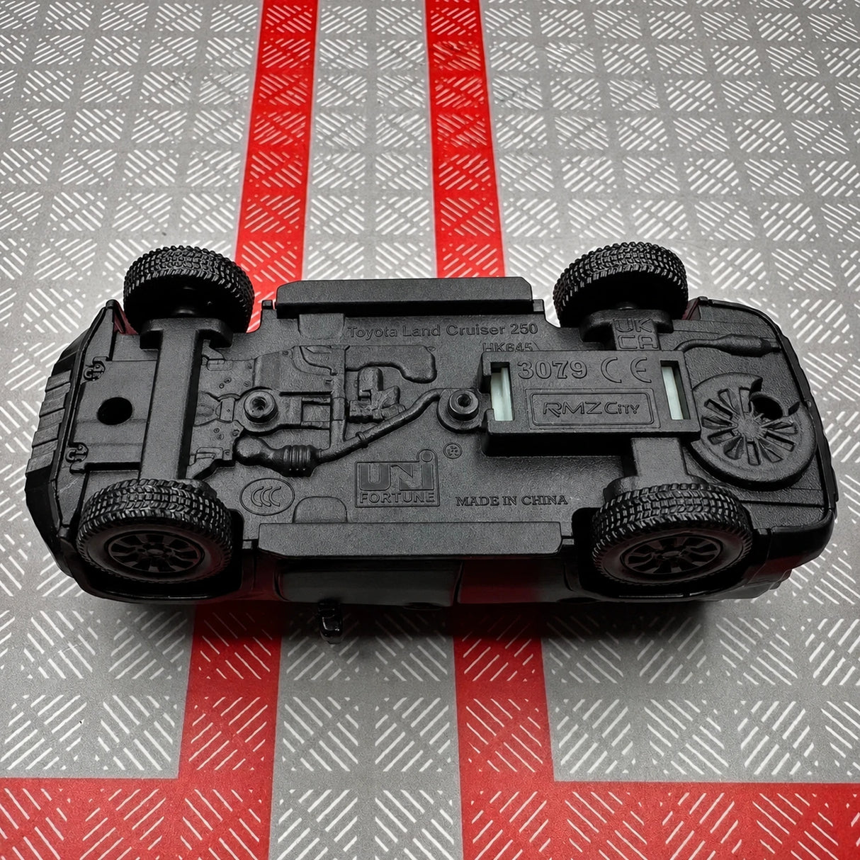 Toyota 2023 Land Cruiser J250 Black 1:36 – Diecast Display Model Die-Cast