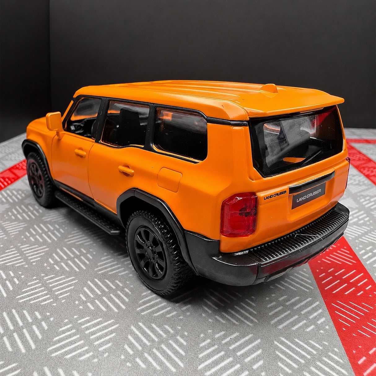 Toyota 2023 Land Cruiser J250 Orange 1:36 – Diecast Display Model Die-Cast