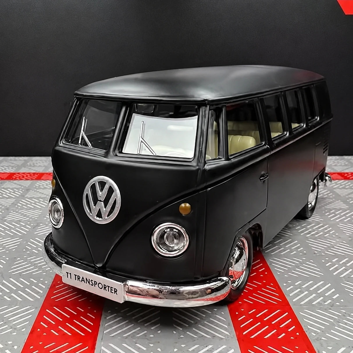 Volkswagen 1963 T1 Black 1:36 – Diecast Display Model Die-Cast