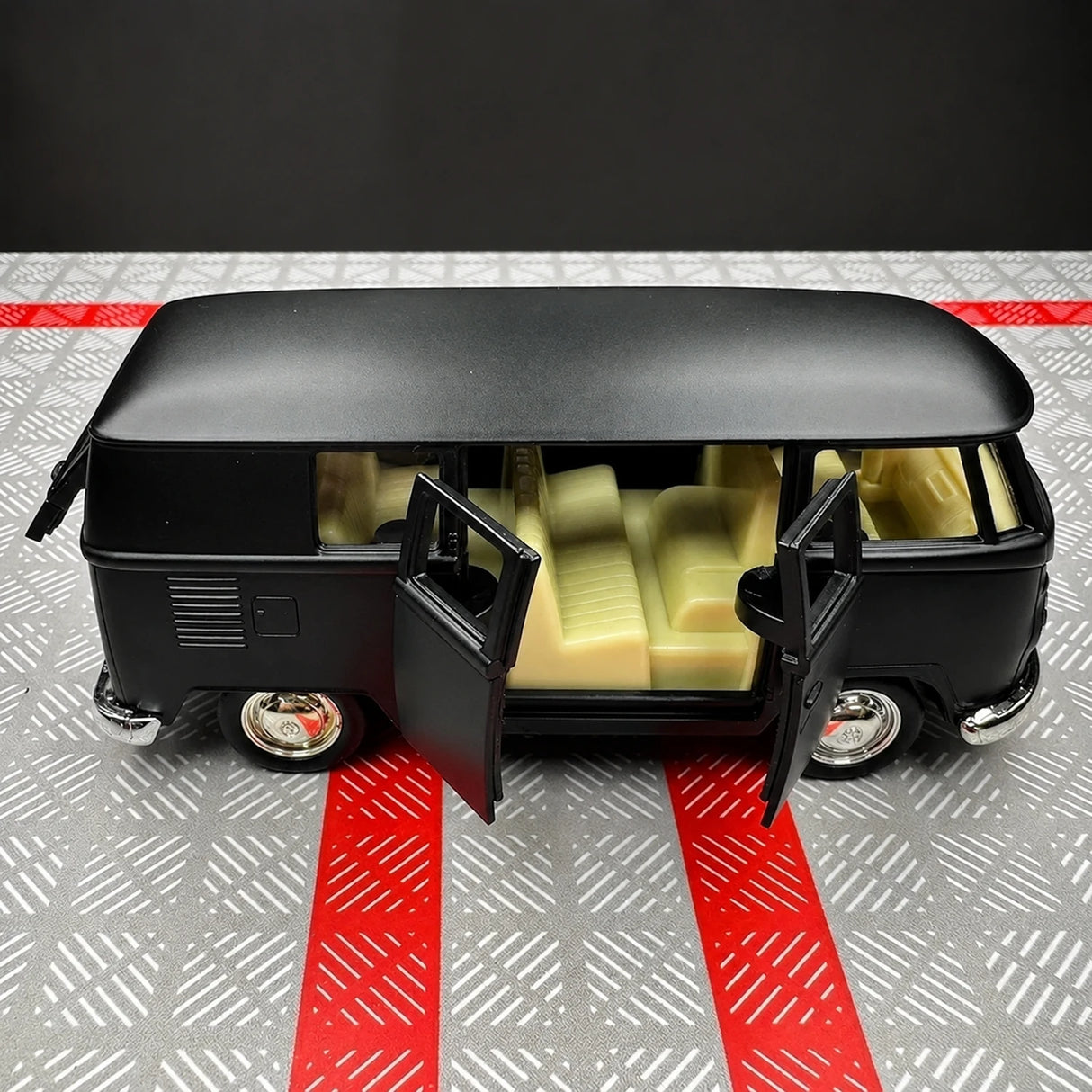 Volkswagen 1963 T1 Black 1:36 – Diecast Display Model Die-Cast