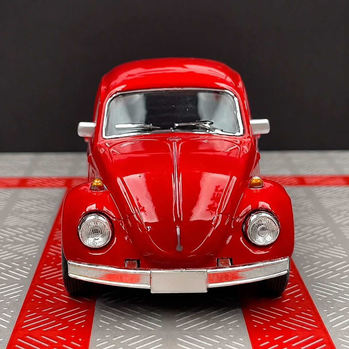 Volkswagen 1967 Beetle Glossy Red 1:36 – Diecast Display Model Die-Cast