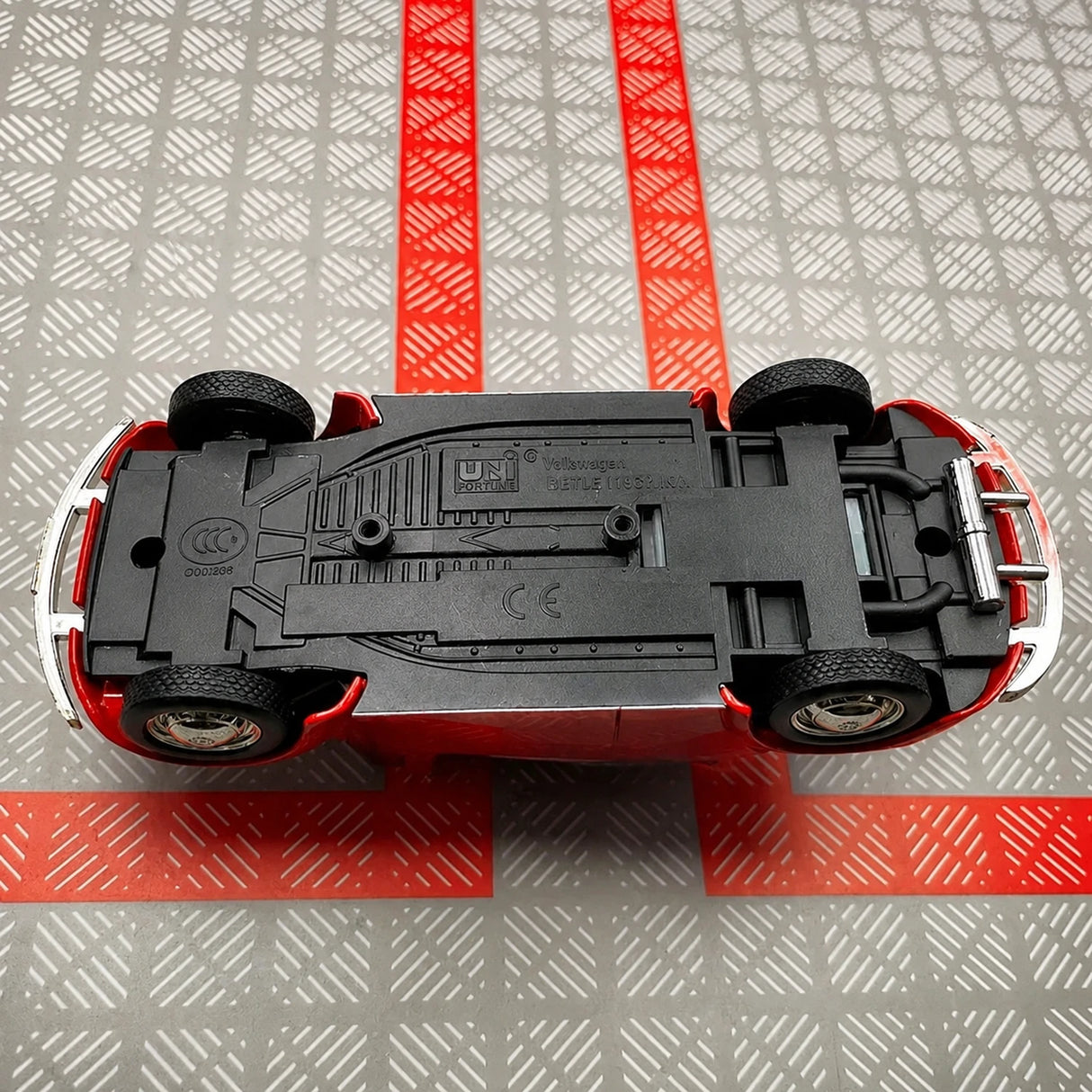 Volkswagen 1967 Beetle Glossy Red 1:36 – Diecast Display Model Die-Cast