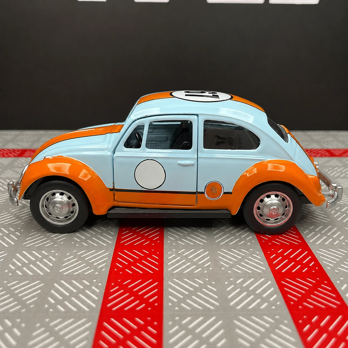 Volkswagen 1967 Beetle Gulf 1:36 – Diecast Display Model Die-Cast