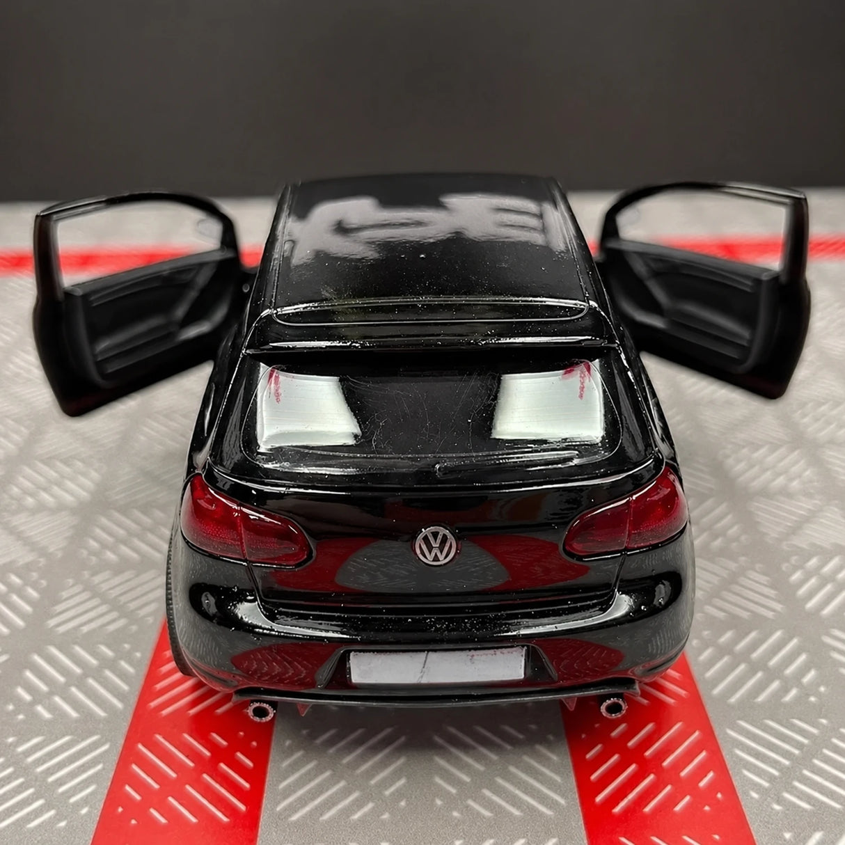 Volkswagen 2010 Golf GTI Black 1:36 – Diecast Display Model Die-Cast