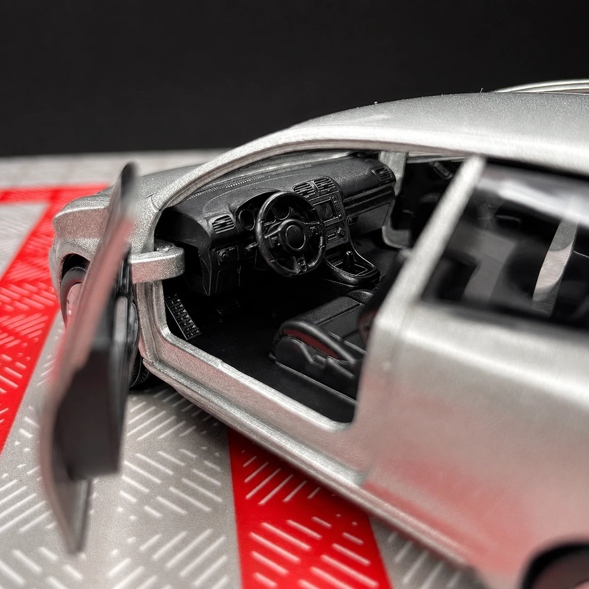 Volkswagen 2010 Golf GTI Silver 1:36 – Diecast Display Model Die-Cast