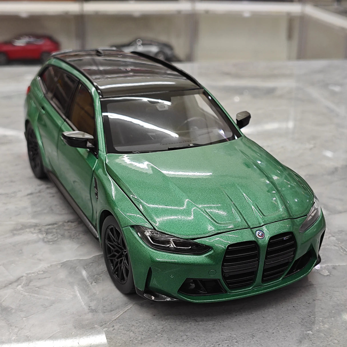 TSM BMW 2023 M3 Touring M G81 Isle of Man Green Metallic 1:18 – keräilyhartsimalli