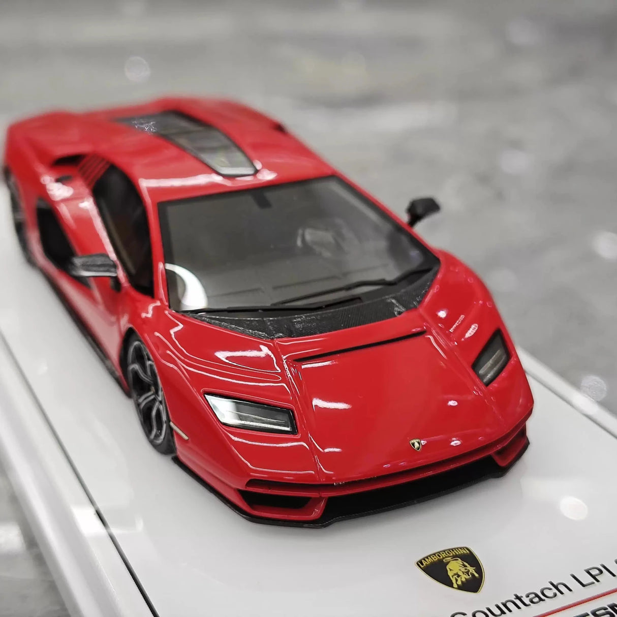 TSM Lamborghini 2022 Countach LPI 800-4 Red 1:43 – Sammelobjekt-Resin-Modellharz