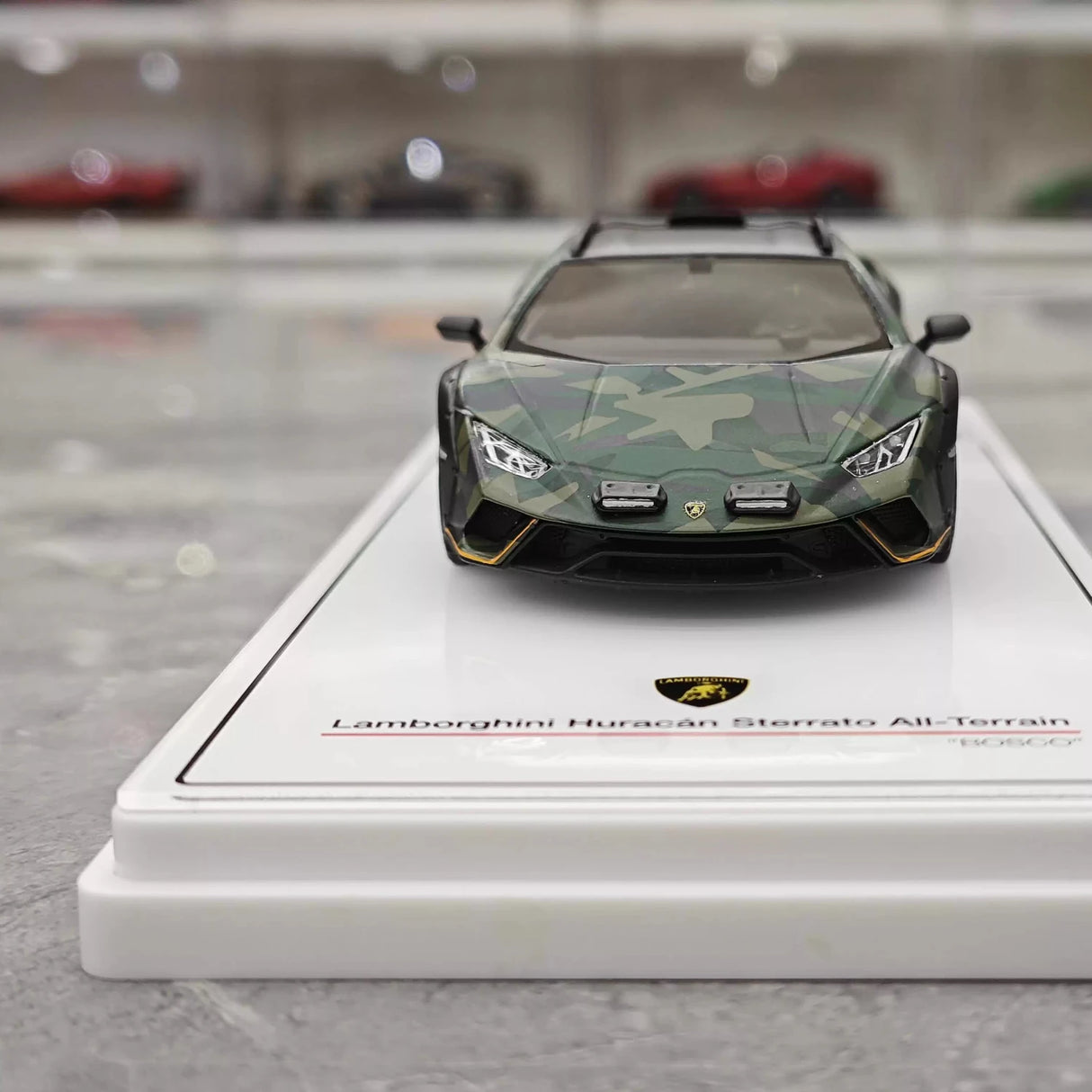 TSM Lamborghini 2023 هوراكان ستراتو الأخضر 1:43 – راتنج نموذجي قابل للجمع