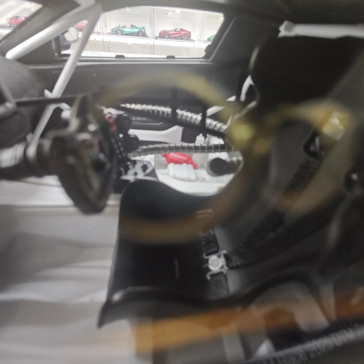 BMW 2025 M4 GT3 EVO Schubert Motorsport #11 1:18 DTM Zandvoort Resin-Sammlermodell von Top Speed – Ansicht 12