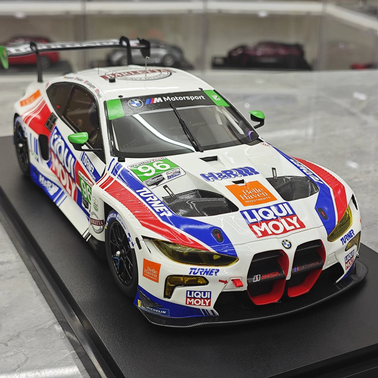 BMW 2025 M4 GT3 EVO Turner Motorsport #96 1:18 IMSA Daytona 24 Stunden-Harz-Sammlermodell von Top Speed – 10. Ansicht