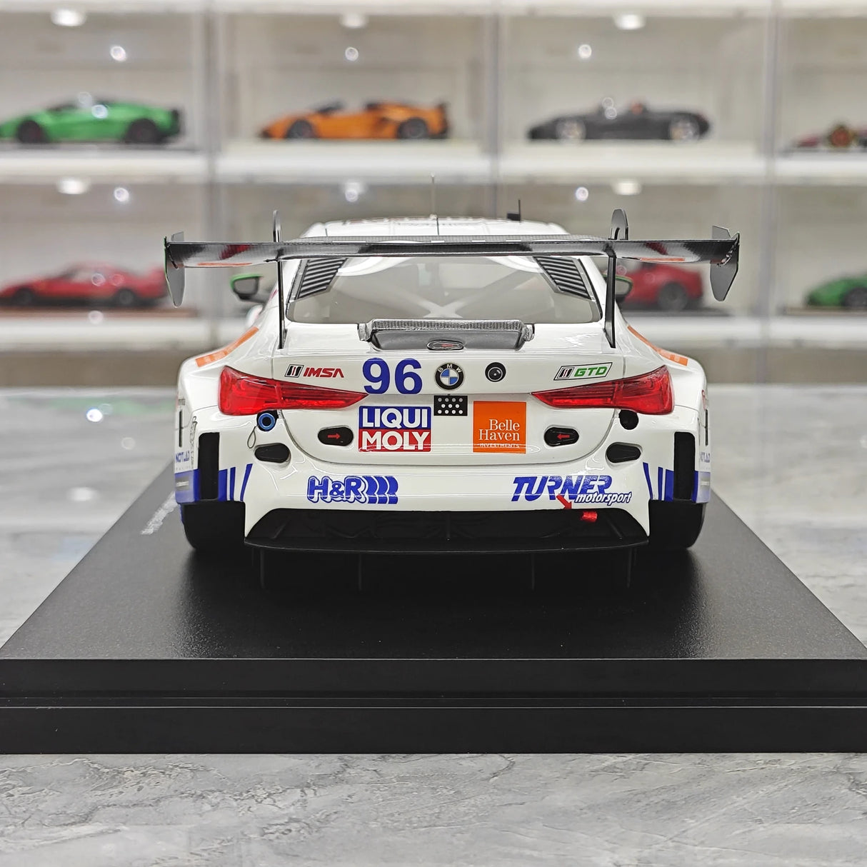BMW 2025 M4 GT3 EVO Turner Motorsport #96 1:18 IMSA Daytona 24 Hrs Sammlermodell aus Resin von Top Speed – Ansicht 7
