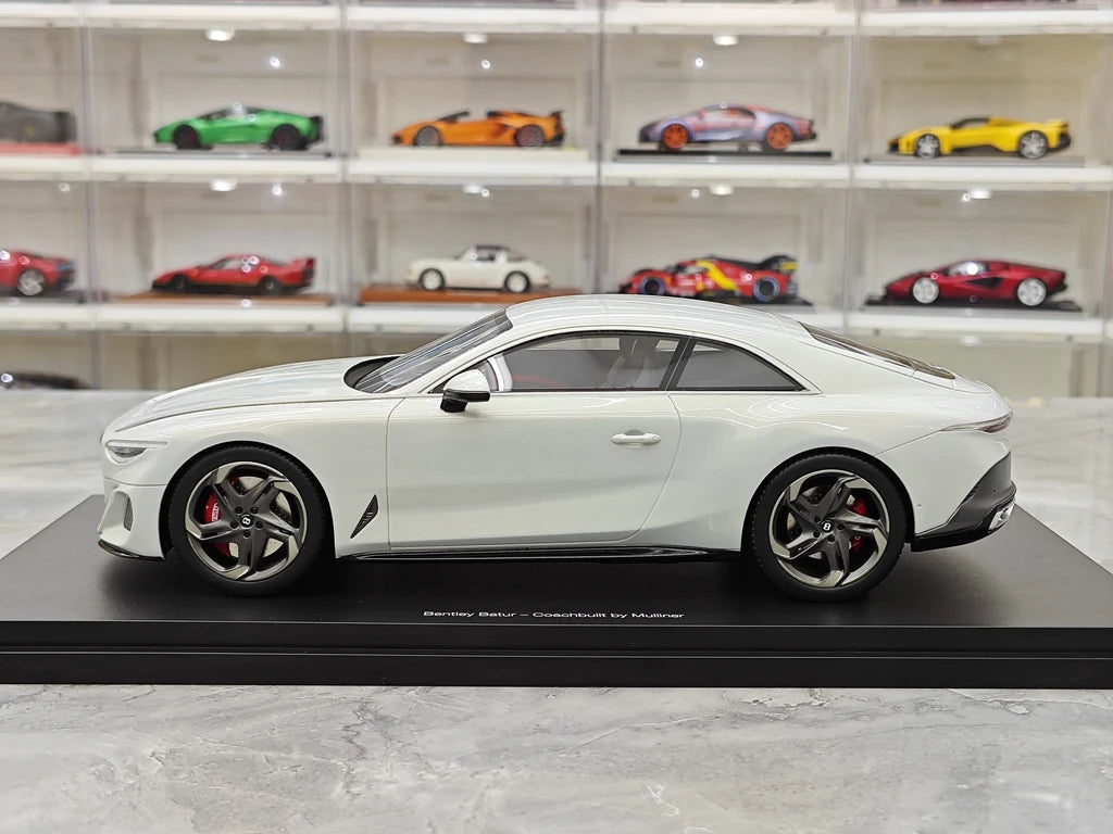 Top Speed Bentley 2023 Batur Bonneville Pearl 1:18 – Sammelobjekt-Resin-Modellharz