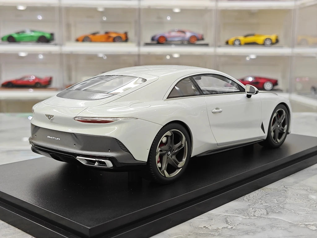 Top Speed Bentley 2023 Batur Bonneville Pearl 1:18 – Sammelobjekt-Resin-Modellharz