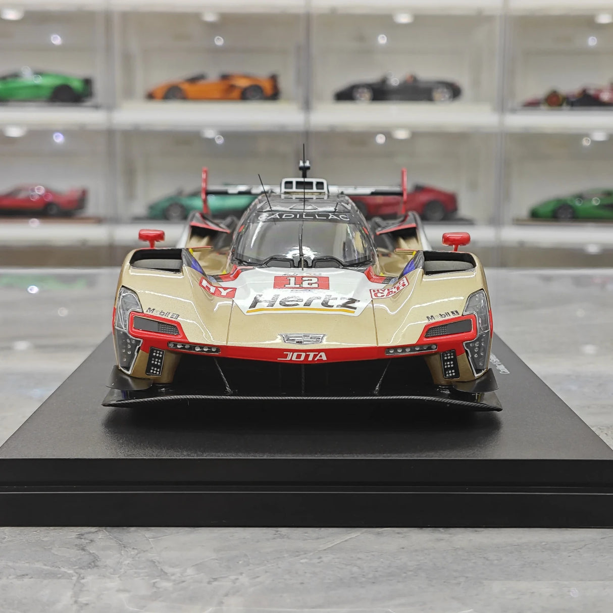 Cadillac 2025 V-Series.R Cadillac Hertz Team JOTA #12 1:18 24h Le Mans Resin-Sammlermodell von Top Speed – siehe 1