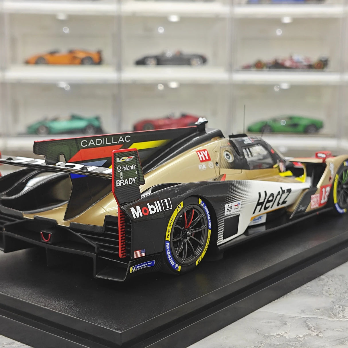 Cadillac 2025 V-Series.R Cadillac Hertz Team JOTA #12 1:18 24h Le Mans Resin-Sammlermodell von Top Speed – siehe 8
