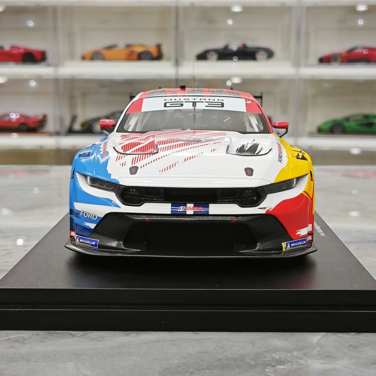 Ford 2024 Mustang GT3 Ford Multimatic Motorsports #64 1:18 Sammlermodell aus Harz von Top Speed – Ansicht 1