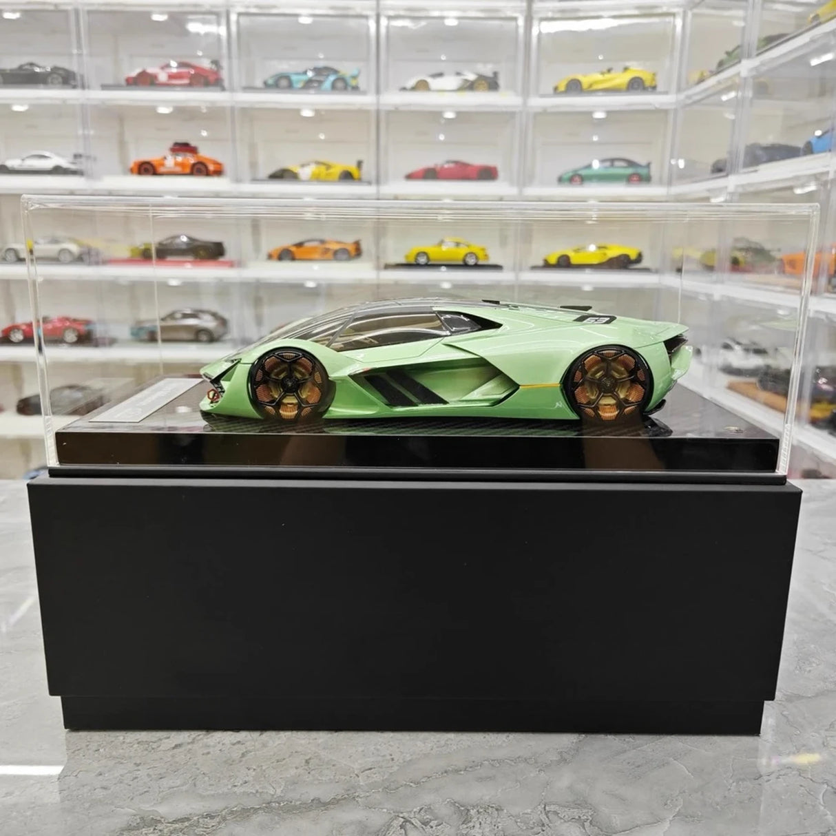 Ultra Unique Lamborghini 2017 Terzo Millennio groen 1:18 – Collectible resin Model resin