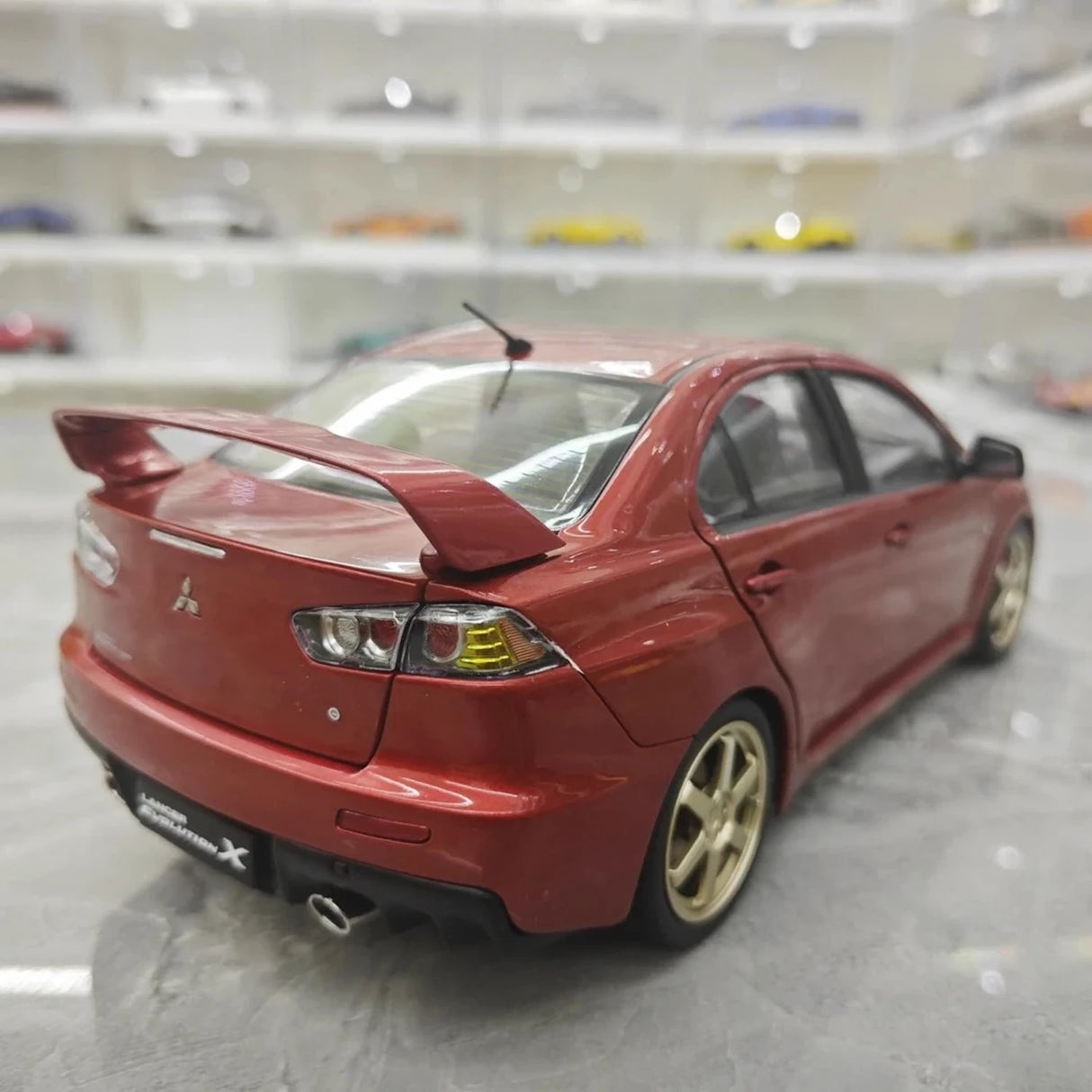VIAT Mitsubishi 2008 Lancer Evo X Metallic Red 1:18 – Collectible Diecast Model Die-Cast