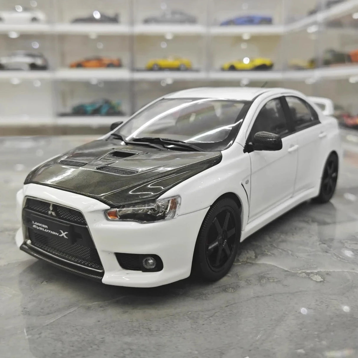 VIAT Mitsubishi 2008 Lancer Evo X Metallic White 1:18 – Collectible Diecast Model Die-Cast