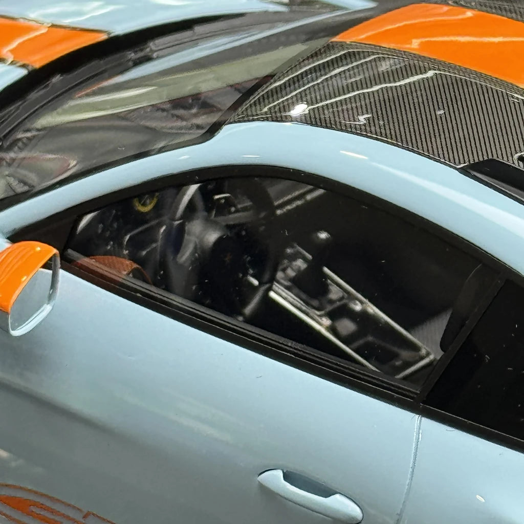 VIP Porsche 2023 911 992 GT3 RS Gulf 1:18 – keräilyhartsimallihartsi