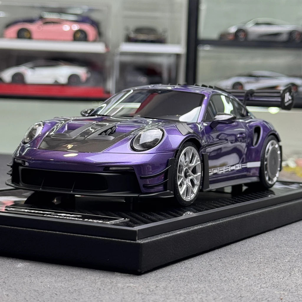 VIP Porsche 2023 911 992 GT3 RS Purple 1:18 – Collectible Resin Model Resin