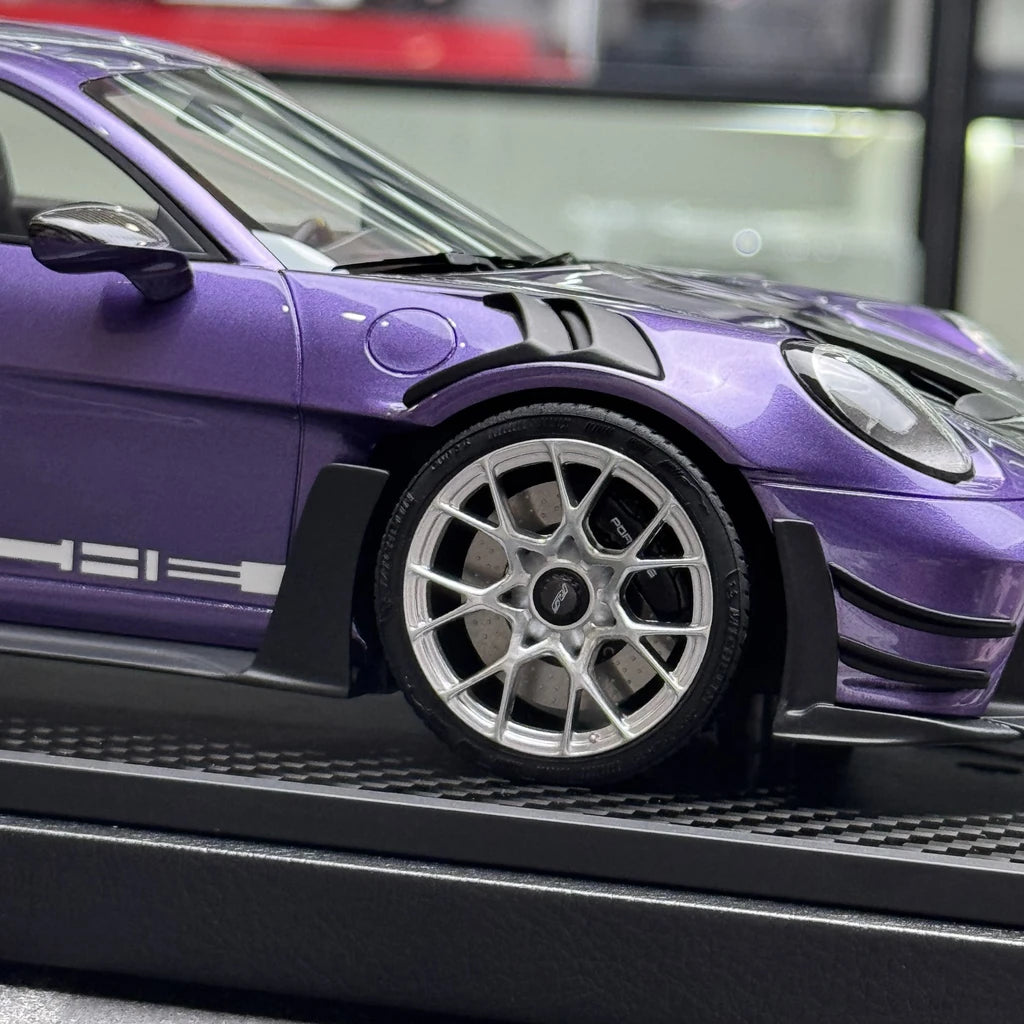 VIP Porsche 2023 911 992 GT3 RS Purple 1:18 – Collectible Resin Model Resin