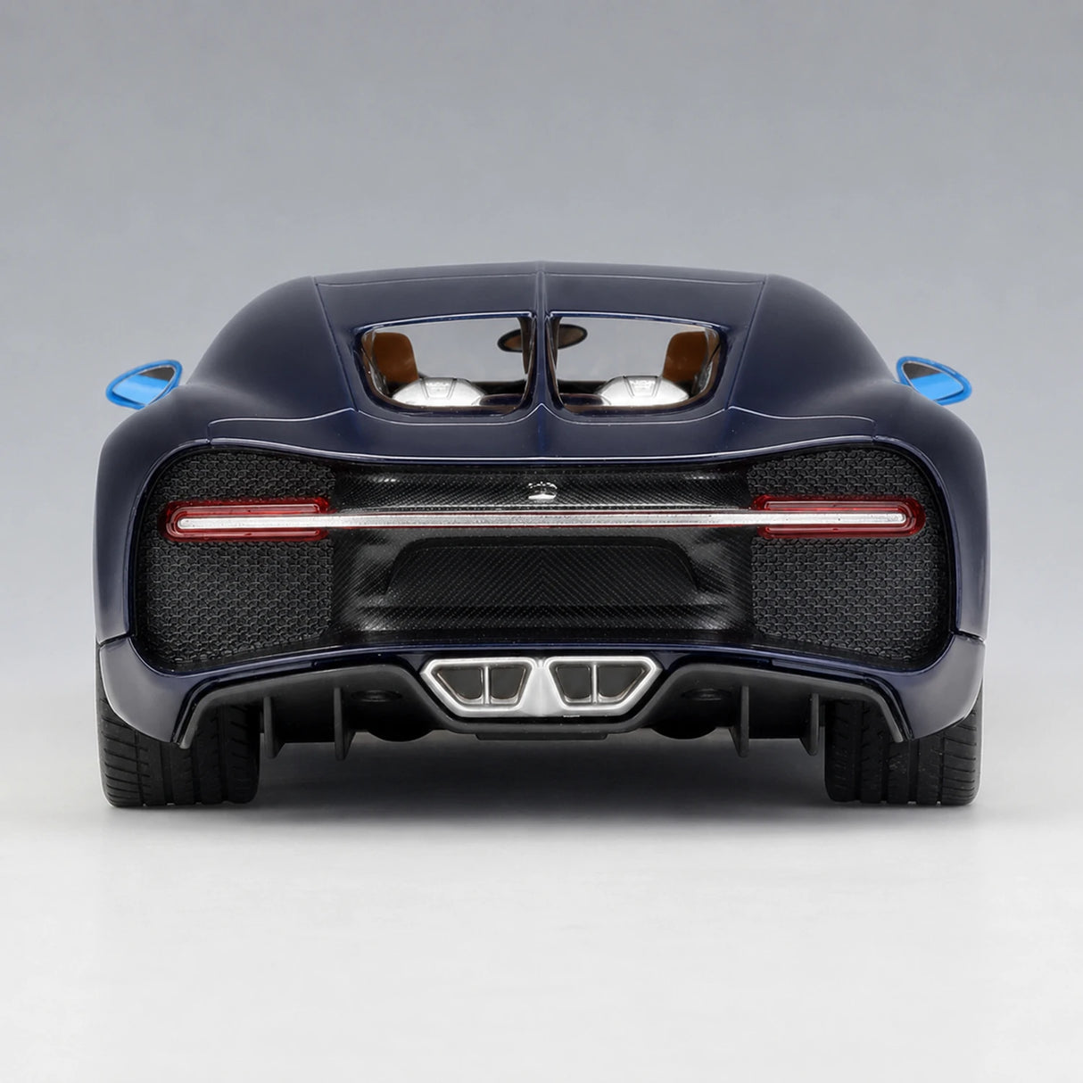 Welly Bugatti 2016 Chiron أزرق 1:24 – نموذج عرض معدني مصبوب