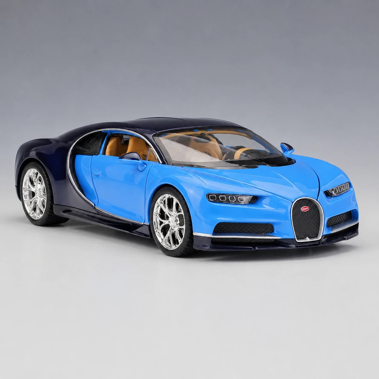 Welly Bugatti 2016 Chiron أزرق 1:24 – نموذج عرض معدني مصبوب