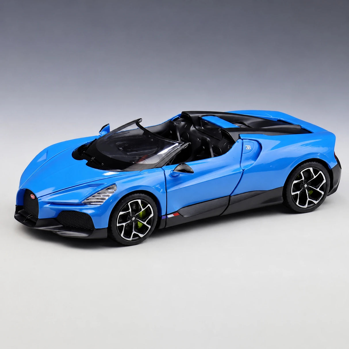 Welly Bugatti 2022 W16 Mistral Blue 1:24 – Valuvalettu näyttömalli