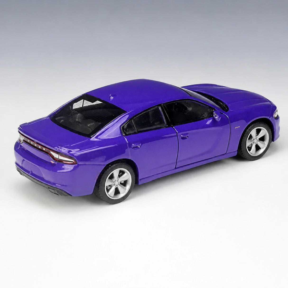 Welly Dodge 2016 Charger RT Purple 1:24 – Modello Pressofuso per Display Pressofuso