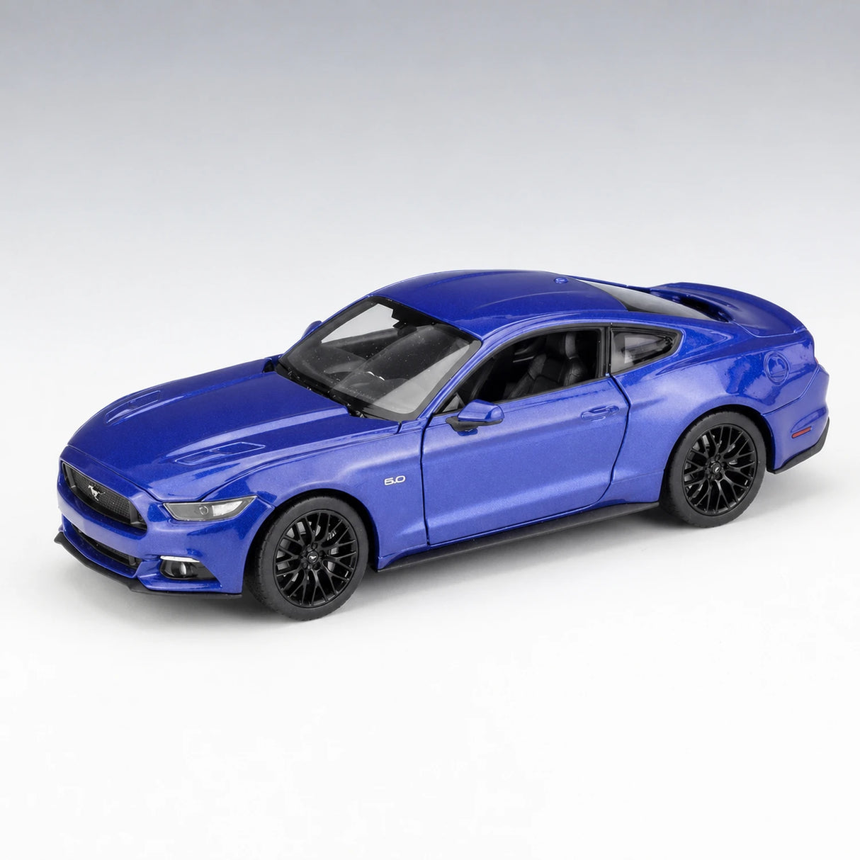 Welly Ford 2015 Mustang GT Blue 1:24 – model wyświetlacza odlewany