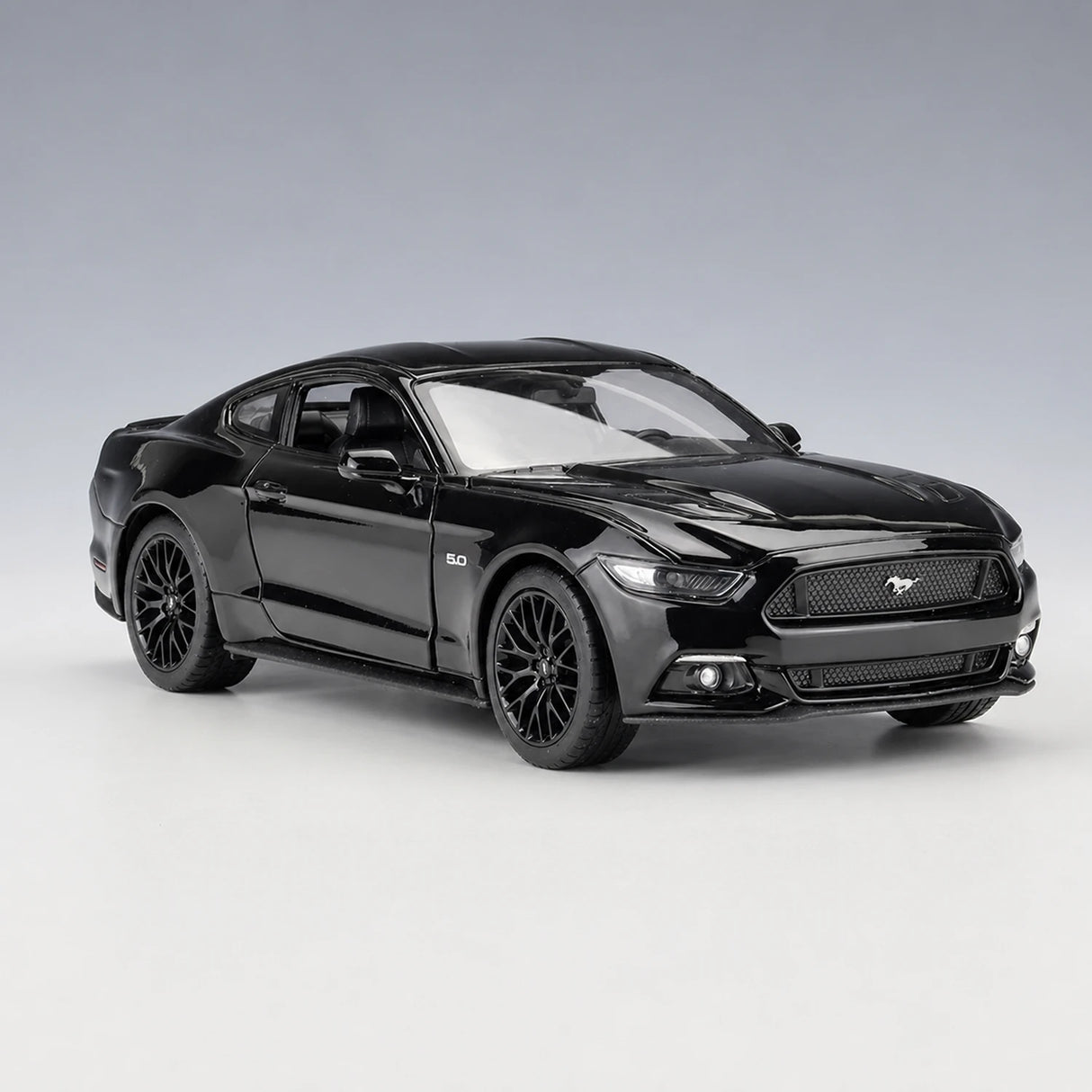 Welly Ford 2015 Mustang GT Glossy أسود 1:24 – نموذج عرض معدني مصبوب