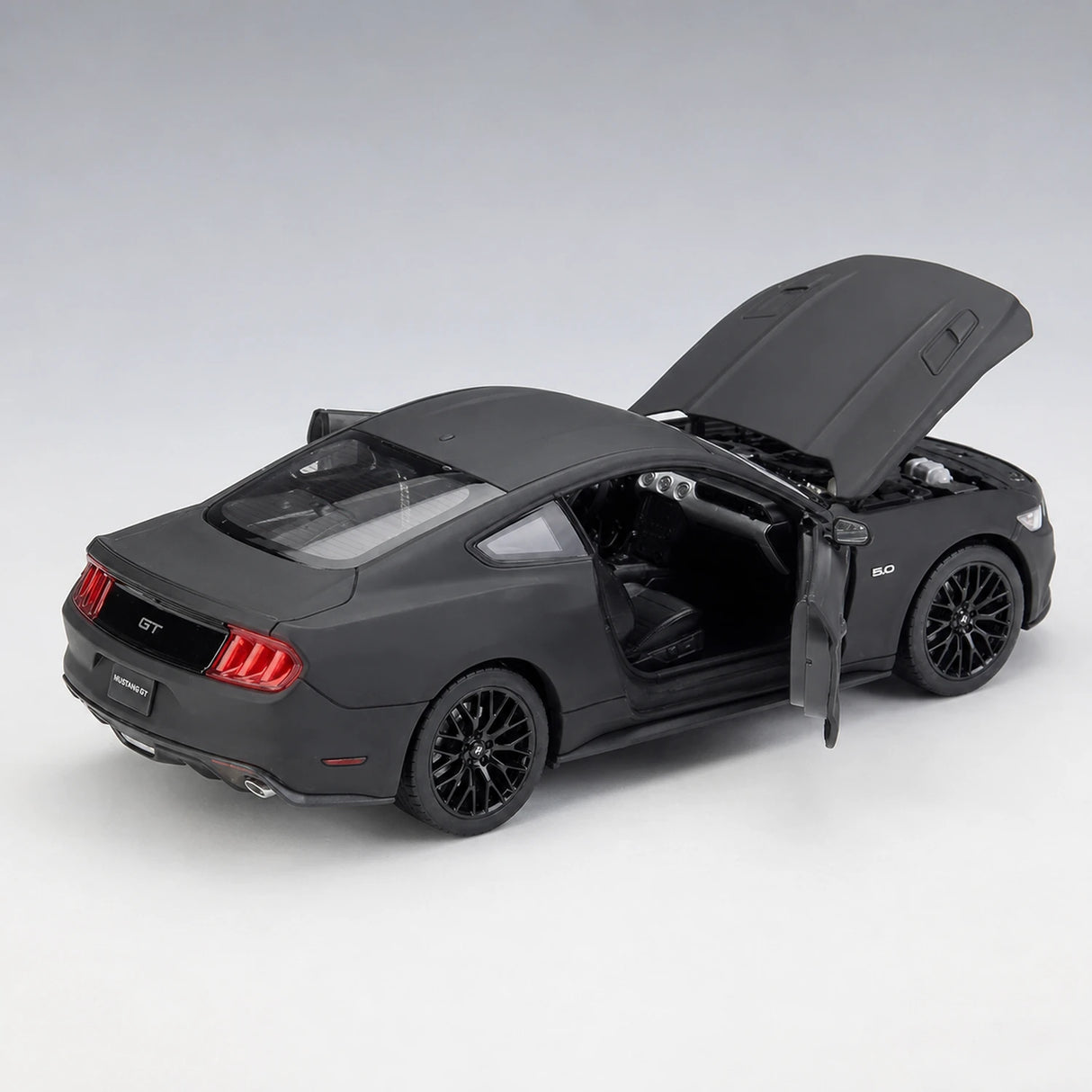 Welly Ford 2015 Mustang GT Matte أسود 1:24 – نموذج عرض معدني مصبوب