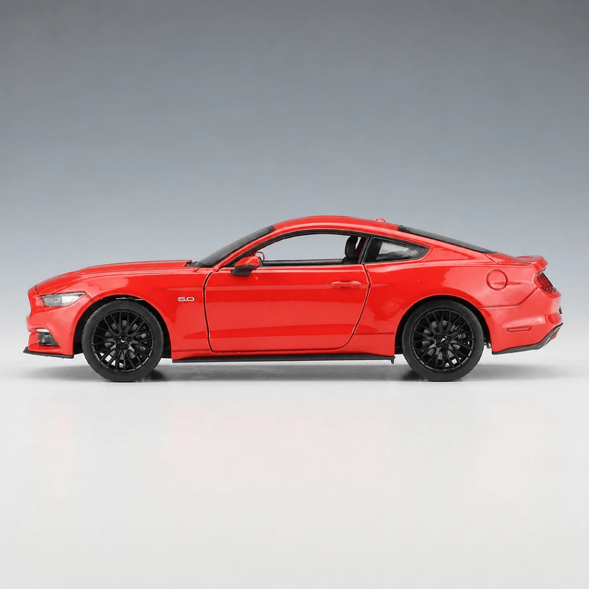 Welly Ford 2015 Mustang GT أحمر 1:24 – نموذج عرض معدني مصبوب