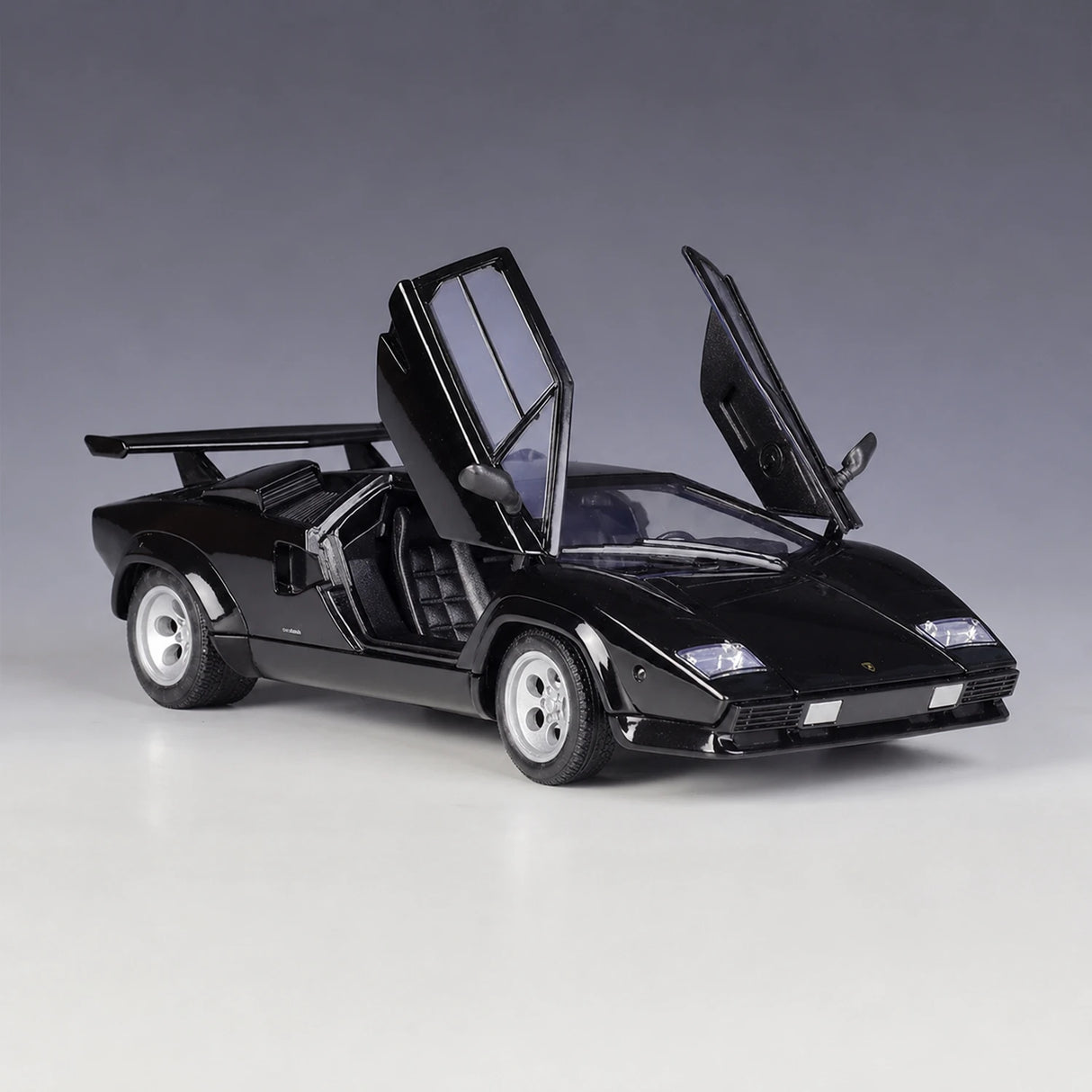 Welly Lamborghini 1974 Countach LP 5000 QV Black 1:24 – model wyświetlacza odlewanego
