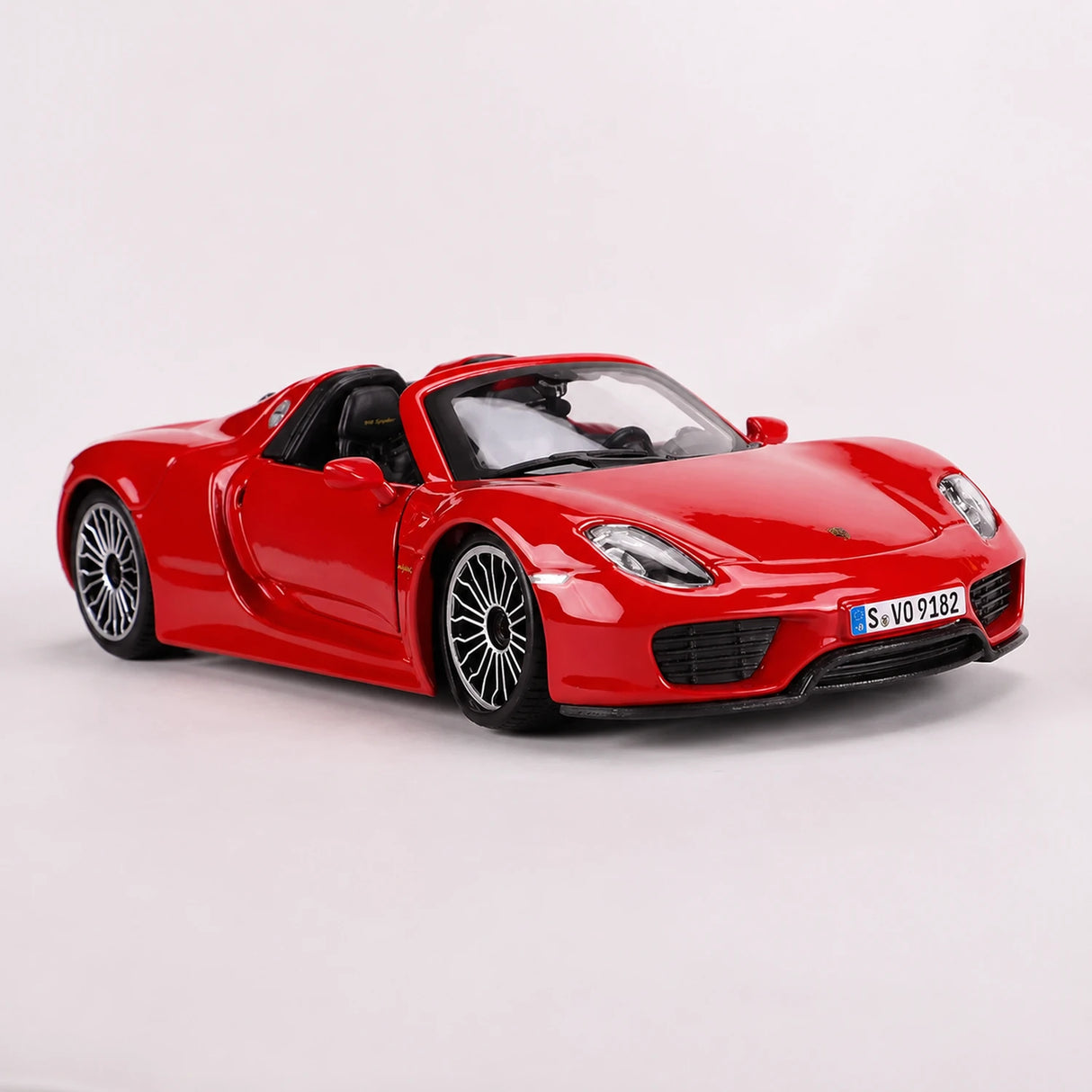 Welly Porsche 2013 918 Spyder Red 1:24 – model wyświetlacza odlewany z metalu